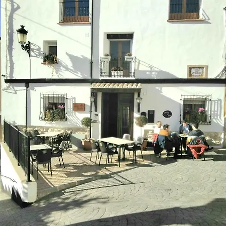 Casa Blanca Bed & Breakfast 4*